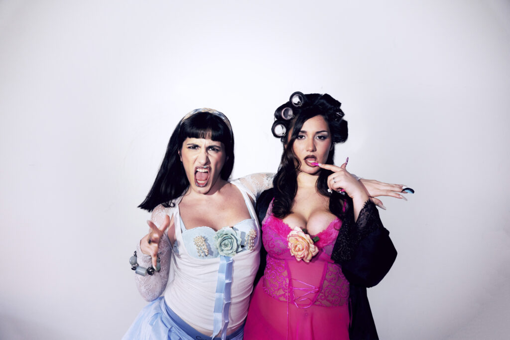 Brava & Bella Kanela lanzan "Yo No Soy Tu Mamá", el primer adelanto de la mixtape de Brava distribuida con Bistec Music unknown