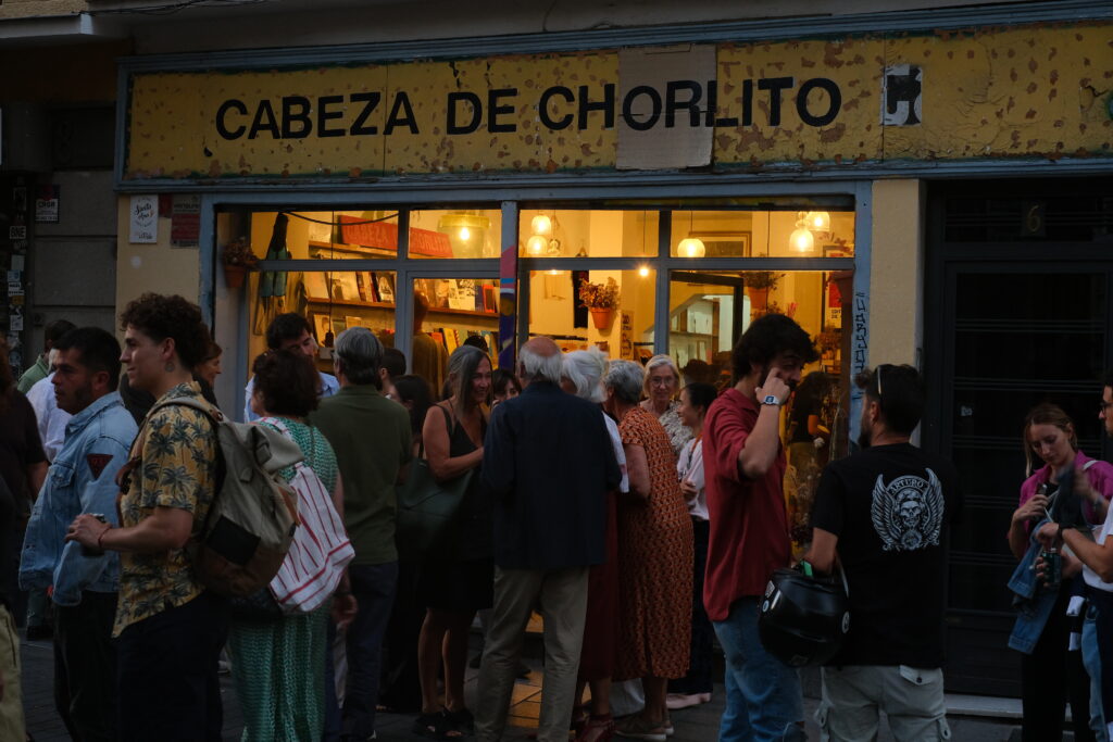 ¡Qué risa, todas lloran!: cinco mujeres, una casa y demasiado que esconder dscf1414